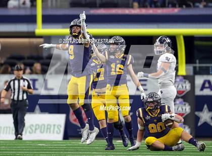 Thumbnail 3 in Smithson Valley @ Highland Park (UIL 5A Football Division I Final) photogallery.