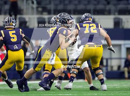 Thumbnail 1 in Smithson Valley @ Highland Park (UIL 5A Football Division I Final) photogallery.