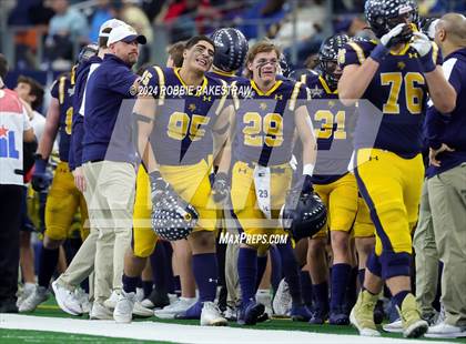 Thumbnail 1 in Smithson Valley @ Highland Park (UIL 5A Football Division I Final) photogallery.
