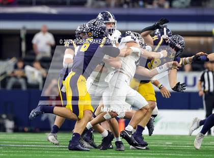 Thumbnail 1 in Smithson Valley @ Highland Park (UIL 5A Football Division I Final) photogallery.