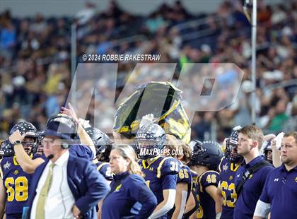 Thumbnail 2 in Smithson Valley @ Highland Park (UIL 5A Football Division I Final) photogallery.