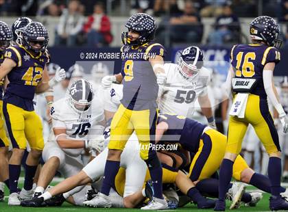 Thumbnail 2 in Smithson Valley @ Highland Park (UIL 5A Football Division I Final) photogallery.