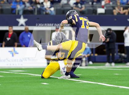 Thumbnail 2 in Smithson Valley @ Highland Park (UIL 5A Football Division I Final) photogallery.