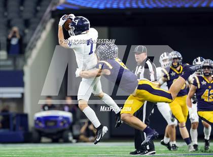 Thumbnail 1 in Smithson Valley @ Highland Park (UIL 5A Football Division I Final) photogallery.