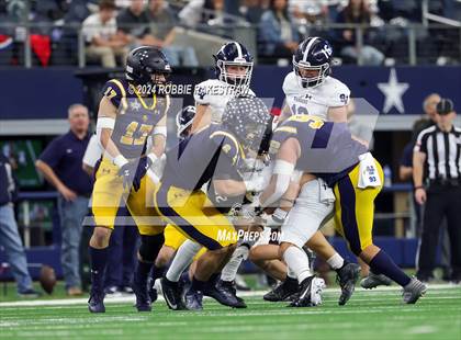 Thumbnail 1 in Smithson Valley @ Highland Park (UIL 5A Football Division I Final) photogallery.