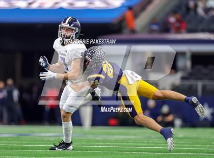 Thumbnail 1 in Smithson Valley @ Highland Park (UIL 5A Football Division I Final) photogallery.
