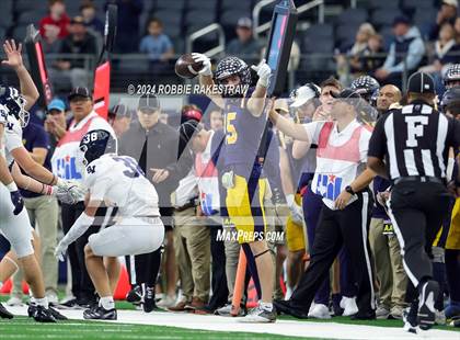 Thumbnail 2 in Smithson Valley @ Highland Park (UIL 5A Football Division I Final) photogallery.