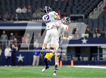 Thumbnail 2 in Smithson Valley @ Highland Park (UIL 5A Football Division I Final) photogallery.