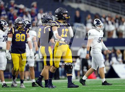 Thumbnail 3 in Smithson Valley @ Highland Park (UIL 5A Football Division I Final) photogallery.