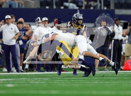 Thumbnail 3 in Smithson Valley @ Highland Park (UIL 5A Football Division I Final) photogallery.