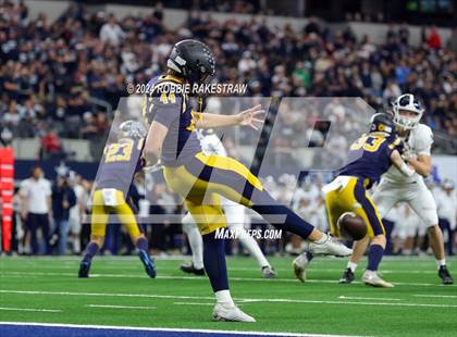 Thumbnail 1 in Smithson Valley @ Highland Park (UIL 5A Football Division I Final) photogallery.