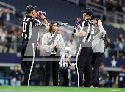 Thumbnail 2 in Smithson Valley @ Highland Park (UIL 5A Football Division I Final) photogallery.