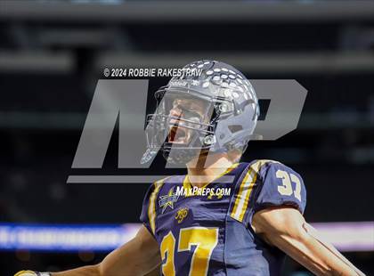 Thumbnail 1 in Smithson Valley @ Highland Park (UIL 5A Football Division I Final) photogallery.