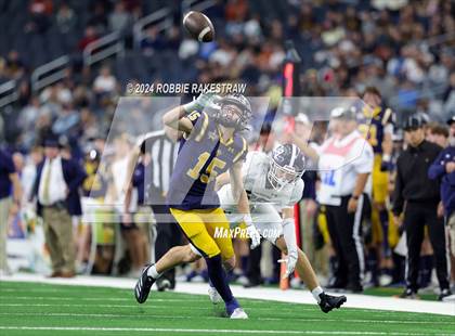 Thumbnail 2 in Smithson Valley @ Highland Park (UIL 5A Football Division I Final) photogallery.
