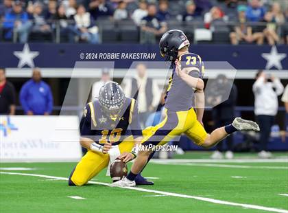 Thumbnail 1 in Smithson Valley @ Highland Park (UIL 5A Football Division I Final) photogallery.