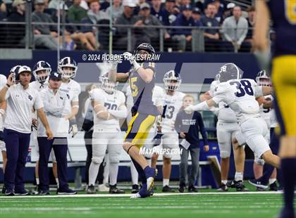 Thumbnail 1 in Smithson Valley @ Highland Park (UIL 5A Football Division I Final) photogallery.