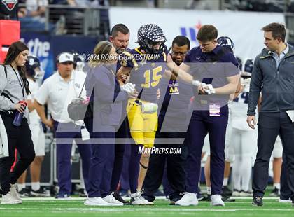Thumbnail 2 in Smithson Valley @ Highland Park (UIL 5A Football Division I Final) photogallery.