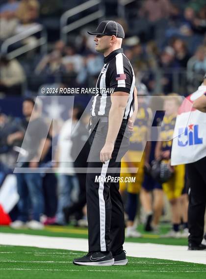 Thumbnail 2 in Smithson Valley @ Highland Park (UIL 5A Football Division I Final) photogallery.