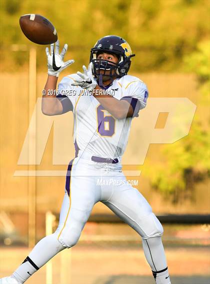 Thumbnail 1 in Ukiah @ Cardinal Newman photogallery.