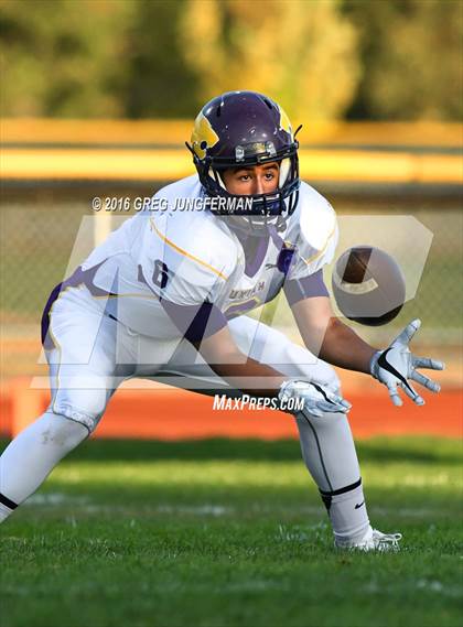 Thumbnail 1 in Ukiah @ Cardinal Newman photogallery.