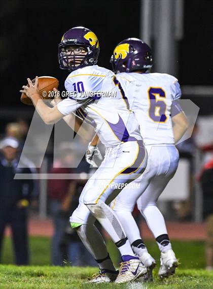 Thumbnail 2 in Ukiah @ Cardinal Newman photogallery.