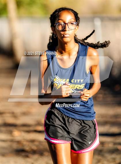 Thumbnail 1 in SJS Metro League Center Meet #2 photogallery.