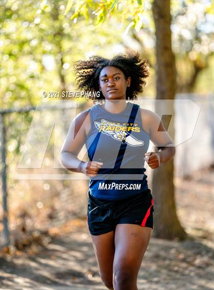 Thumbnail 2 in SJS Metro League Center Meet #2 photogallery.