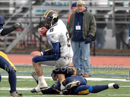 Thumbnail 1 in Littleton vs. Putnam Vo-Tech (MIAA Division 3 Central/West Final) photogallery.