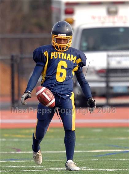 Thumbnail 3 in Littleton vs. Putnam Vo-Tech (MIAA Division 3 Central/West Final) photogallery.