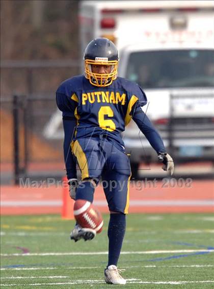 Thumbnail 2 in Littleton vs. Putnam Vo-Tech (MIAA Division 3 Central/West Final) photogallery.