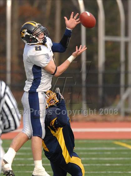 Thumbnail 3 in Littleton vs. Putnam Vo-Tech (MIAA Division 3 Central/West Final) photogallery.