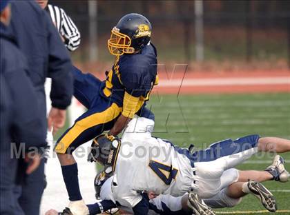 Thumbnail 2 in Littleton vs. Putnam Vo-Tech (MIAA Division 3 Central/West Final) photogallery.