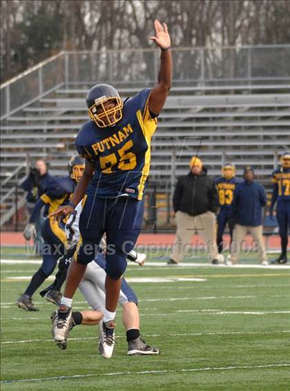 Thumbnail 2 in Littleton vs. Putnam Vo-Tech (MIAA Division 3 Central/West Final) photogallery.