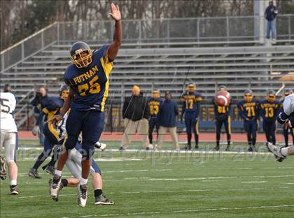 Thumbnail 1 in Littleton vs. Putnam Vo-Tech (MIAA Division 3 Central/West Final) photogallery.