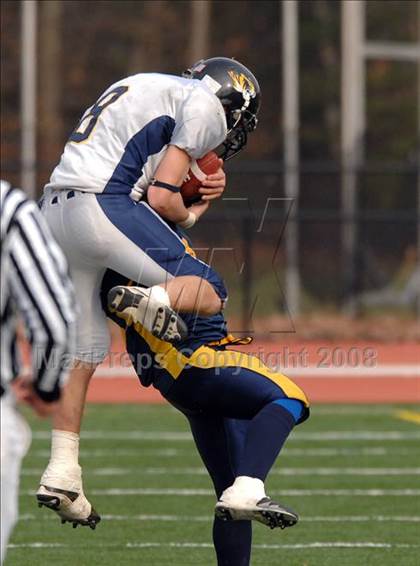 Thumbnail 1 in Littleton vs. Putnam Vo-Tech (MIAA Division 3 Central/West Final) photogallery.