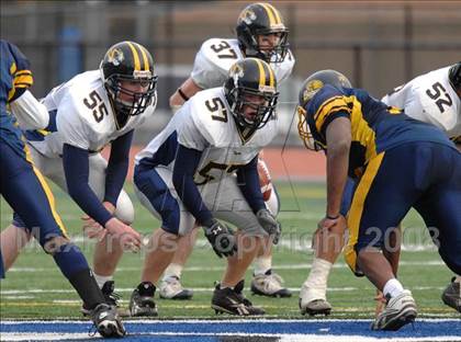 Thumbnail 1 in Littleton vs. Putnam Vo-Tech (MIAA Division 3 Central/West Final) photogallery.