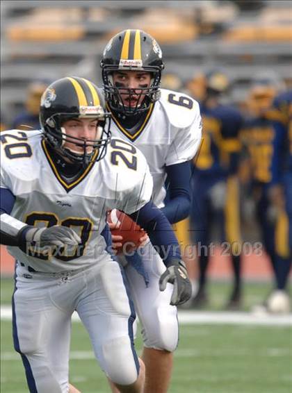 Thumbnail 3 in Littleton vs. Putnam Vo-Tech (MIAA Division 3 Central/West Final) photogallery.