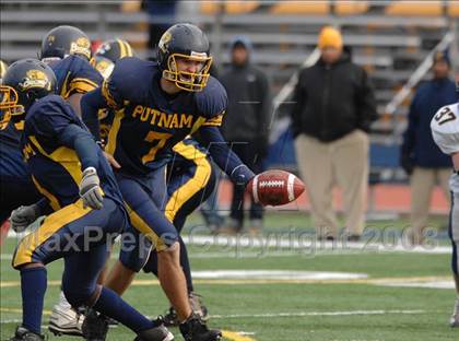Thumbnail 3 in Littleton vs. Putnam Vo-Tech (MIAA Division 3 Central/West Final) photogallery.