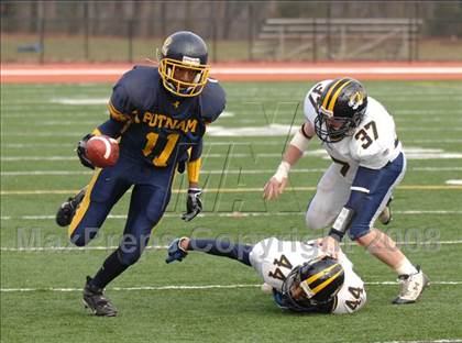 Thumbnail 2 in Littleton vs. Putnam Vo-Tech (MIAA Division 3 Central/West Final) photogallery.