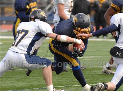 Thumbnail 3 in Littleton vs. Putnam Vo-Tech (MIAA Division 3 Central/West Final) photogallery.