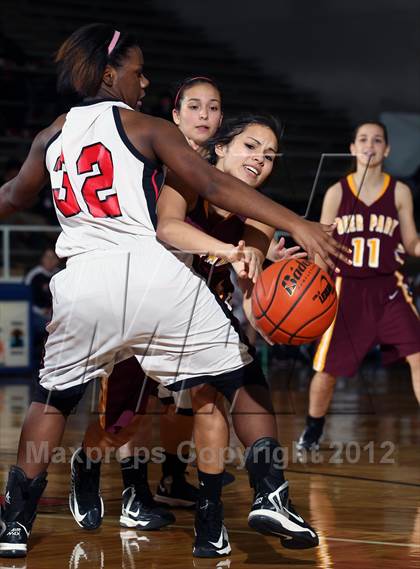 Thumbnail 2 in Deer Park vs. South Houston (McDonald's Texas Invitational) photogallery.
