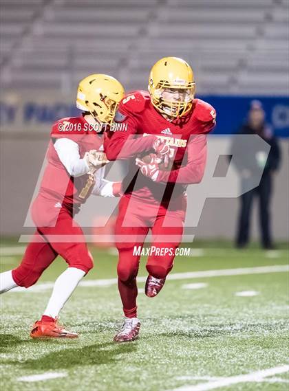 Thumbnail 3 in Campolindo vs. Palma (CIF NorCal Regional 4-AA Final) photogallery.