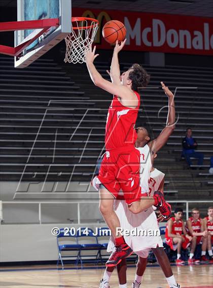 Thumbnail 2 in Taft [William H.] vs. Memorial (McDonald's Texas Invitational) photogallery.