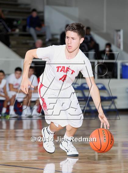 Thumbnail 2 in Taft [William H.] vs. Memorial (McDonald's Texas Invitational) photogallery.