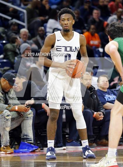 Thumbnail 1 in Niles Notre Dame vs. Evanston (Chicago Elite Classic) photogallery.