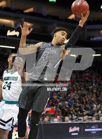 Thumbnail 1 in Sierra Canyon vs Sheldon (CIF State Open Division Finals) photogallery.