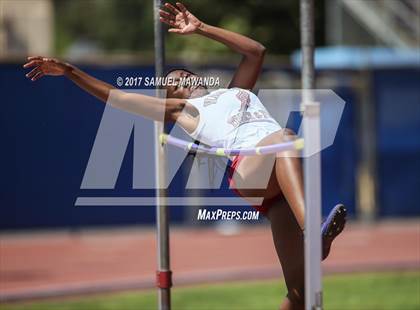 Thumbnail 3 in CIF Valley Mission League Meet photogallery.