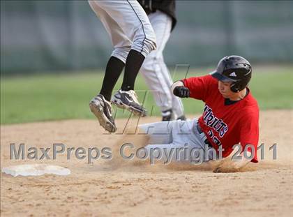 Thumbnail 2 in Appleton East @ Oshkosh North photogallery.