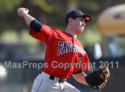 Thumbnail 2 in Appleton East @ Oshkosh North photogallery.