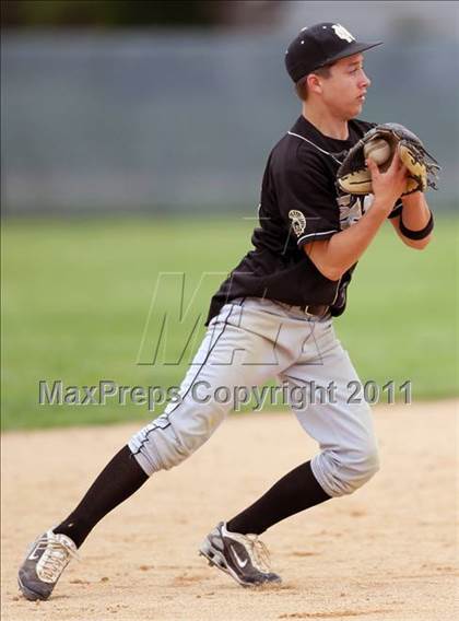 Thumbnail 2 in Appleton East @ Oshkosh North photogallery.